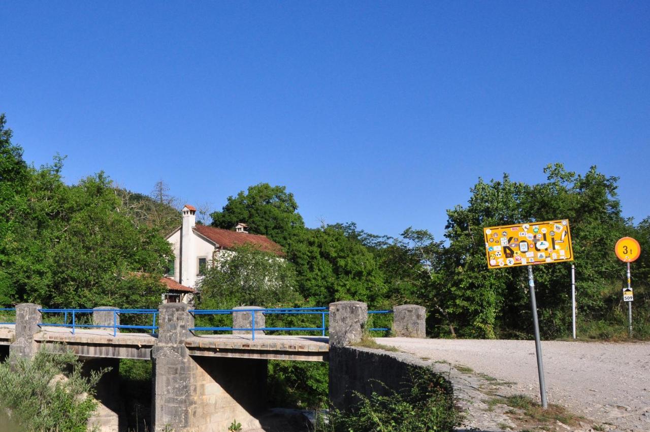 Traditional Stone House Kotli Бузет Экстерьер фото